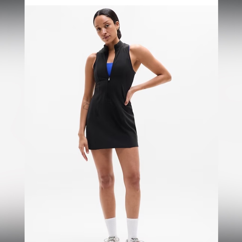 Athleta Sleeveless Zip-Up workout Dress